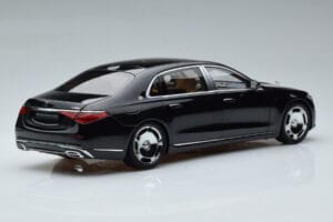 Mercedes Maybach S600 W222 V12 Biturbo Obsidian Preto Almost Real 1:18 820115 Metal - imagem 3 de 11