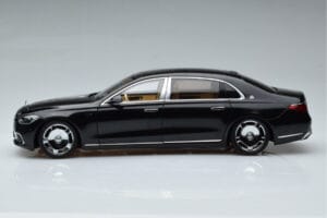 Mercedes Maybach S600 W222 V12 Biturbo Obsidian Preto Almost Real 1:18 820115 Metal - imagem 5 de 11