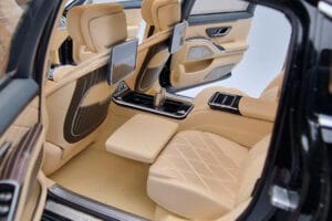 Mercedes Maybach S600 W222 V12 Biturbo Obsidian Preto Almost Real 1:18 820115 Metal - imagem 9 de 11