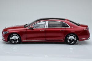 Mercedes Maybach S600 W222 V12 Biturbo Patagonia Vermelho Almost Real 1:18 820119 Metal - imagem 4 de 10