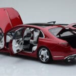 Mercedes Maybach S600 W222 V12 Biturbo Patagonia Vermelho Almost Real 1:18 - image 5 of 10