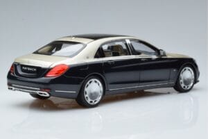 Mercedes Maybach S650 X222 Azul Prata Norev 1:18 B66960615 Metal - imagem 3 de 7