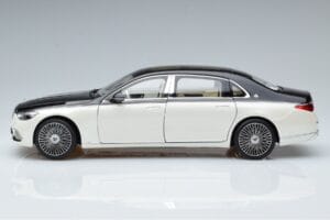 Mercedes Maybach S680 X223 Branco Norev 1:18 B66961424 Metal - imagem 4 de 7