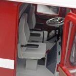 Mercedes O317 Porsche Transporter Vermelho CMR 1:18 - image 11 of 12