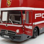 Mercedes O317 Porsche Transporter Vermelho CMR 1:18 - image 4 of 12