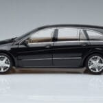 Mercedes R-Class W251 Obsidian Preto Minichamps 1:18 B66962325 Metal - image 4 of 7