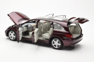 Mercedes R-Class W251 Vermelho Metálico Minichamps 1:18 150034602 Metal - imagem 5 de 8