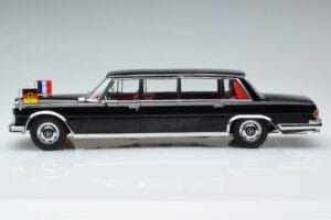 Mercedes 600 Pullman W100 W. Brandt G. Pompidou KK-Scale 1:18 KKDC181134 Metal - imagem 3 de 6