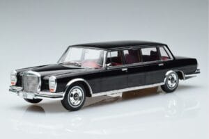Mercedes 600 LWB Pullman W100 Preto MCG 1:18 MCG18187 Metal
