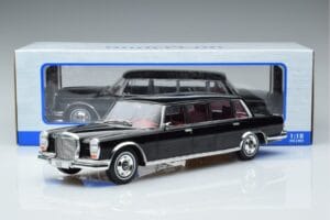 Mercedes 600 LWB Pullman W100 Preto MCG 1:18 MCG18187 Metal - imagem 6 de 6