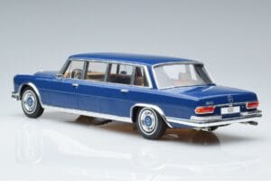 Mercedes S-Class 600 W100 LWB Pullman Azul Escuro MCG 1:18 MCG18189 Metal - imagem 5 de 6