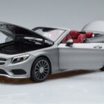 Mercedes S-Class A217 Cabriolet Cinzento Norev 1:18 B66960355 Metal - image 2 of 8