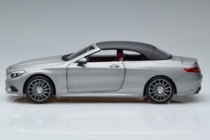 Mercedes S-Class A217 Cabriolet Cinzento Norev 1:18 B66960355 Metal - imagem 4 de 8