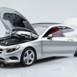 Mercedes S-Class W222 Iridium Prata Norev 1:18 - image 2 of 8