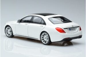 Mercedes S-Class W222 AMG Line Norev 1:18 183792 Metal - imagem 6 de 7