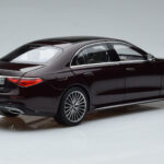 Mercedes S-Class W223 AMG Line Vermelho Norev 1:18 - image 3 of 8