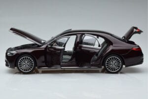 Mercedes S-Class W223 AMG Line Vermelho Norev 1:18 183804 Metal - imagem 4 de 8