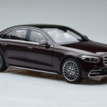 Mercedes S-Class W223 AMG Line Vermelho Norev 1:18 - image 6 of 8