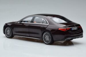 Mercedes S-Class W223 AMG Line Vermelho Norev 1:18 183804 Metal - imagem 7 de 8