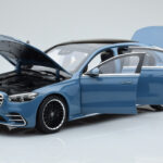 Mercedes S-Class W223 Vintage Azul Norev 1:18 - image 2 of 7