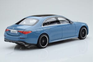 Mercedes S-Class W223 Vintage Azul Norev 1:18 B66960828 Metal - imagem 3 de 7