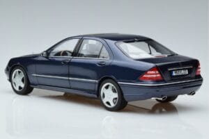 Mercedes S55 AMG W220 Azul Norev 1:18 183817 Metal - imagem 6 de 7