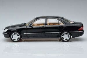 Mercedes S-Class W220 S55 AMG Edição Limitada Norev 1:18 183812 Metal - imagem 4 de 7