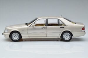 Mercedes S600 W140 Prateado Norev 1:18 183723 Metal - imagem 4 de 7