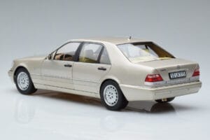 Mercedes S600 W140 Prateado Norev 1:18 183723 Metal - imagem 6 de 7
