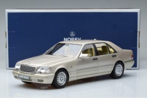 Mercedes S600 W140 Prateado Norev 1:18 183723 Metal - imagem 7 de 7