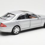Mercedes S600 W220 Prata Metálico Norev 1:18 - image 3 of 8