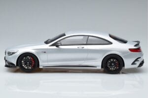 Mercedes AMG S63 Brabus 850 W222 Prata Special Edition GT Spirit 1:18 ZM073 Resina - imagem 3 de 6