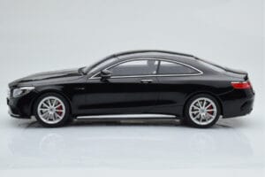 Mercedes AMG S63 C217 Coupe Preto GT Spirit 1:18 ZM041 Resina - imagem 3 de 6