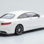 Mercedes AMG S63 C217 Coupe Branco GT Spirit 1:18 - image 2 of 6