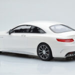 Mercedes AMG S63 C217 Coupe Branco GT Spirit 1:18 - image 5 of 6