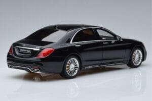 Mercedes AMG S65 W222 Preto GT Spirit 1:18 GT228 Resina - imagem 2 de 6