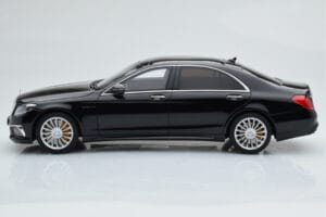 Mercedes AMG S65 W222 Preto GT Spirit 1:18 ZM043 Resina - imagem 3 de 6