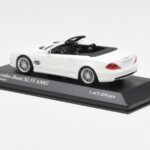 Mercedes SL 55 AMG R230 Branco Minichamps 1:43 - image 3 of 4