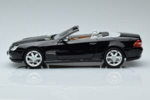 Mercedes SL500 R230 Preto Norev 1:18 183840 Metal - imagem 4 de 8