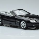 Mercedes SL500 R230 Preto Norev 1:18 183840 Metal - image 5 of 8