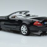 Mercedes SL500 R230 Preto Norev 1:18 183840 Metal - image 6 of 8