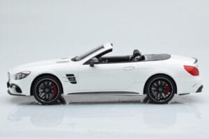 Mercedes AMG SL63 R231 Branco GT Spirit 1:18 B66965708 Resina - imagem 3 de 6