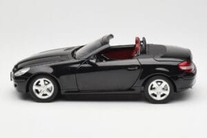 Mercedes SLK R171 Obsidian Preto Metálico Minichamps 1:18 B66962319 Metal - imagem 5 de 9
