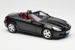 Mercedes SLK R171 Obsidian Preto Metálico Minichamps 1:18 B66962319 Metal - imagem 7 de 9