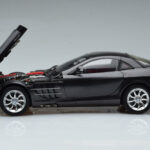 Mercedes SLR McLaren Preto CMC 1:18 - image 4 of 10