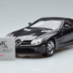 Mercedes SLR McLaren Preto CMC 1:18 - image 8 of 10