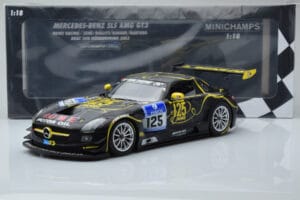 Mercedes SLS AMG GT3 Rowe Racing #125 Zehe / Bullitt / Renger / Hartung ADAC 24 Hours of Nurburgring 2013 Minichamps 1:18 151 - imagem 6 de 6