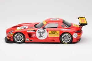 Mercedes SLS AMG GT3 #35 Team Black Falcon T. Heyer / Jafer / Lemeret 24 Hours of Spa 2011 Minichamps 1:18 151113135 Metal - imagem 3 de 6