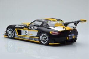 Mercedes SLS AMG GT3 Team Erebus Motorsport #36 B. Schneider / A. Jager / C. Roloff Winners Bathurst 12 Hours 2013 Minichamps - imagem 5 de 6