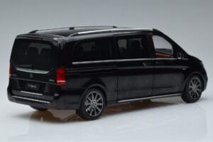 Mercedes V-Class W447 V260L Preto OEM 1:18 QALCN89911150 Metal - imagem 3 de 8